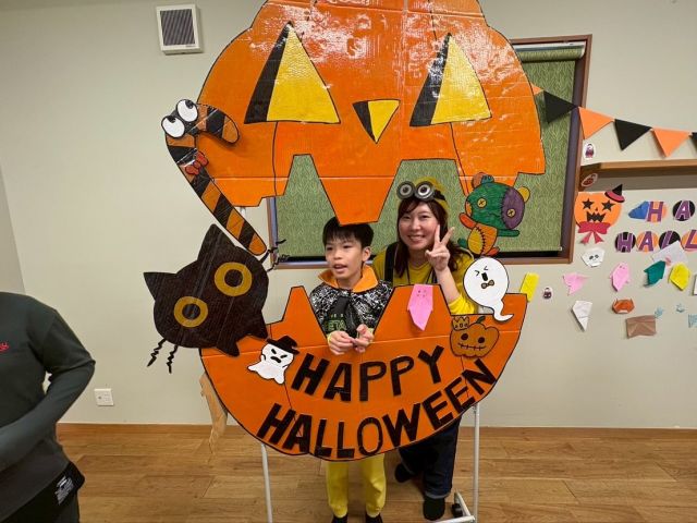 事業所合同のハロウィンパーティーをしました🎃
それぞれ個性のある仮装を楽しんでいます♪

#放課後等デイサービス #放課後デイサービス #放デイ #療育 #療育プログラム #ウィズユー #ウィズ・ユー #発達障害 #自閉症 #自閉症スペクトラム #ダウン症 #asd #知的障害 #障害児 #関西 #近畿 #大阪府 #大阪 #堺 #堺市 #大阪市 #not預かり #ちゃんと療育 #ハロウィン